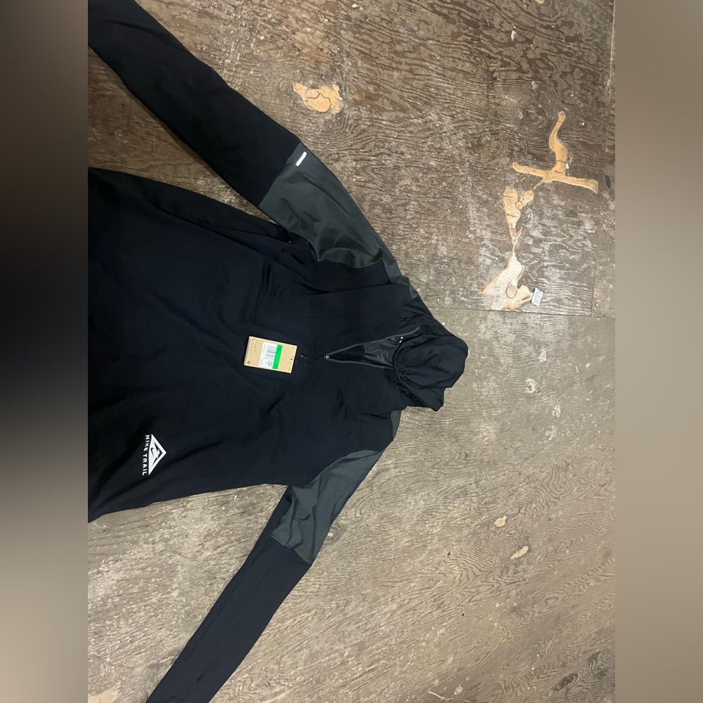 nike trail hoodie